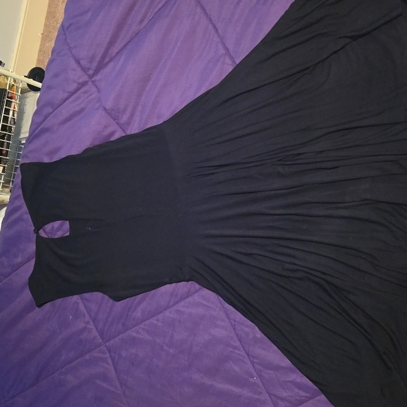 Black semi formal sleeveless dress - Picture 3 of 5